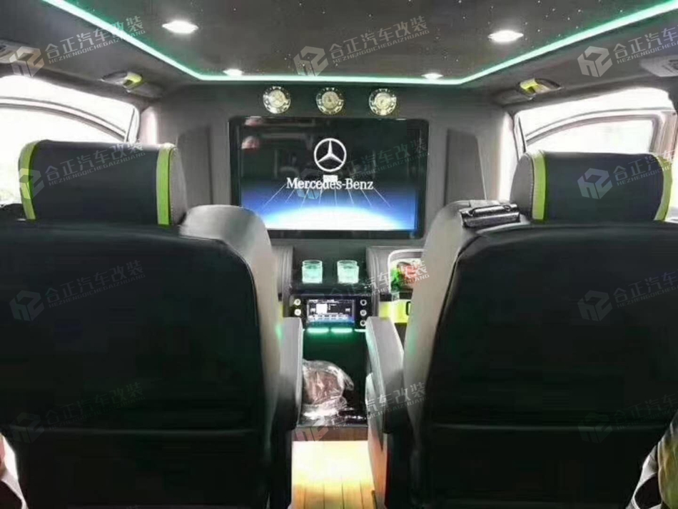 奔驰威霆航空座椅、沙发床、吧台、隔断升级电视