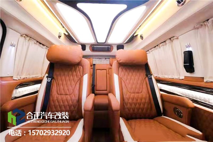7座路虎发现4改装房车