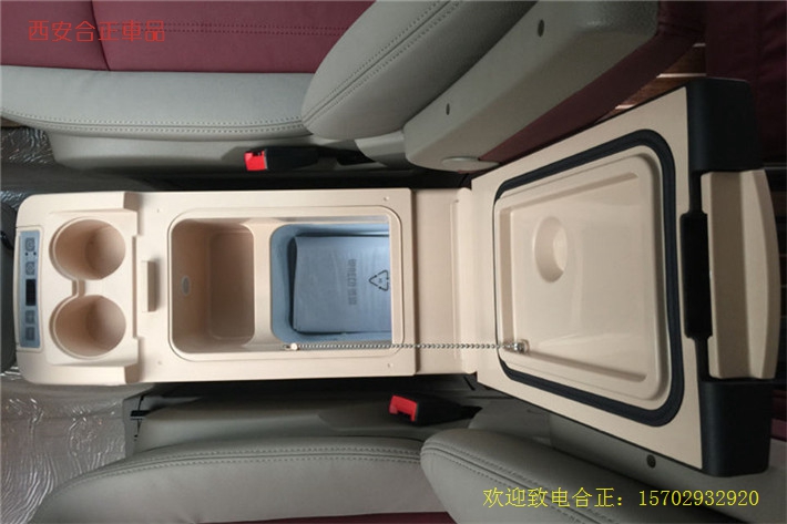 奔驰唯雅诺 (10).jpg