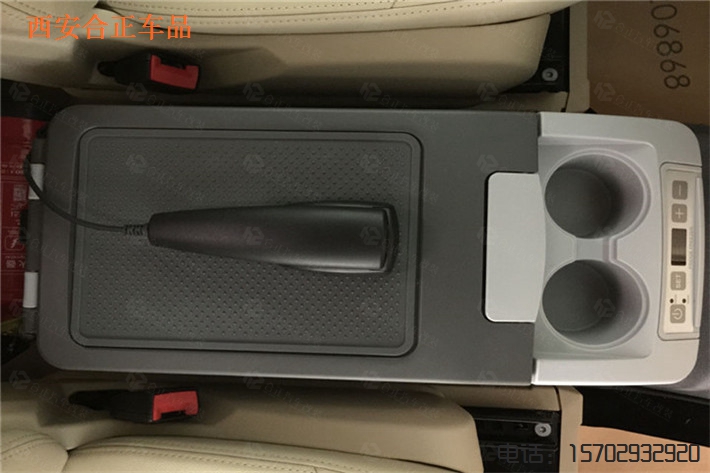 奔驰威霆内饰改装 (12).jpg